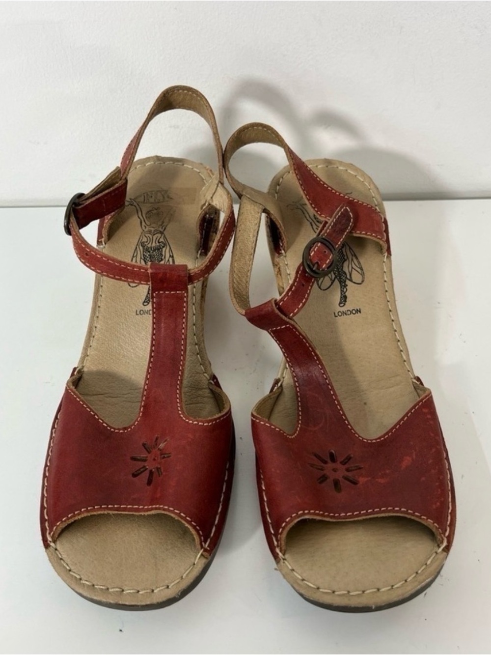 Fly London Eur Size 40 Womens 9 Red Cork Wedge Sandals Red
